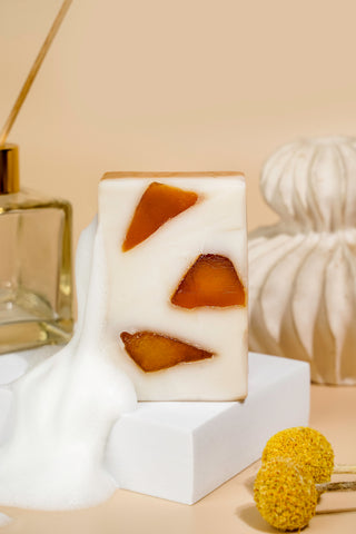 Herbaria Modern Botanicals Mango Mosaic soapbar – artisanal vegan bar with nourishing mango pulp and bright botanical swirls